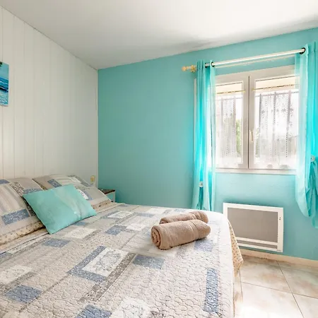 Cozy House With Garden And Spa 펜션 *